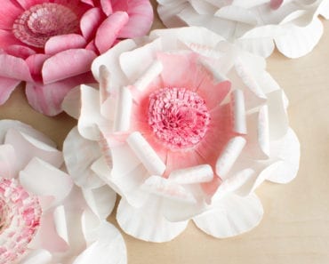 pyssel, pyssla, pysseltips, pysselidé, DIY, skapa, pappersblommor, papperstallrik, pyssel med papperstallrikar