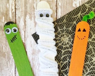pyssel, pyssla, pysseltips, pysselidé, skapa, barnpyssel, familjepyssel, pyssel för barn, bättre hälsa, bra hälsa, må bra, kreativitet, skapande, skaparglädje, glasspinne, glasspinnar, återbruk, Halloween, halloweenpyssel, halloweenmonster, måla med färg
