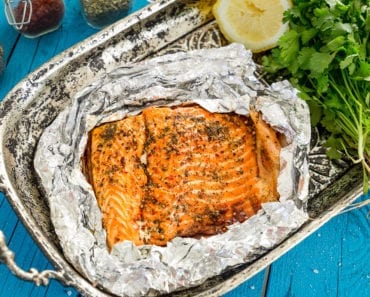 recept, mat, lax, fisk, fiskrätter, laxfilé, ugnsbakad lax, rotfrukter, rotfrukter i ugnen, matinspiration, dressing, yoghurtdressing