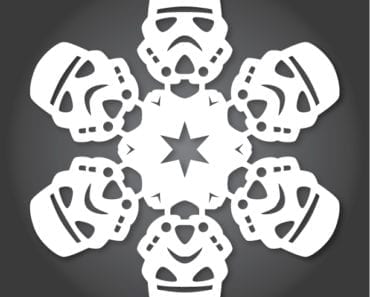 pyssel, pysseltips, pysselidé, inspiration, kreativitet, skapa, skapande, barns skapande, vinter, vinterpyssel, pyssla, pyssel för barn, barnpyssel, pyssel för skola, pyssel för förskola, familjepyssel, Star Wars, pyssel med Star Wars, snöflinga, klippa, sax, papper, papperspyssel, Stormtrooper, Imperiet