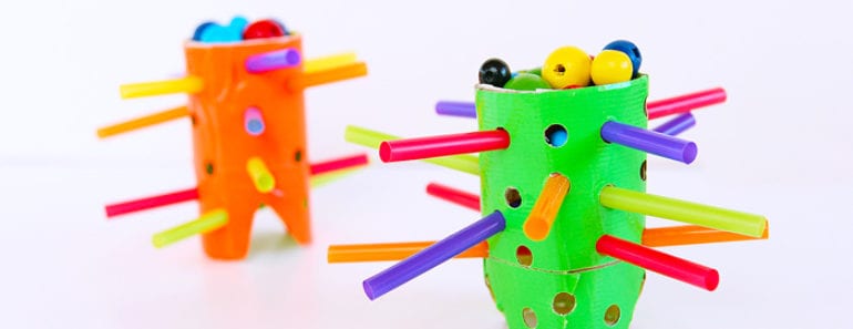 pyssel, barnpyssel, pyssel för barn, aktiviteter, aktiviteter för barn, toalettrulle, toarullepyssel, pyssel med toarullar, spel, brädspel, klurigt spel, kulspel, kula, kulor