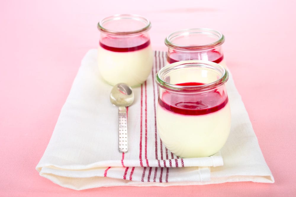 recept, efterrätt, dessert, pannacotta, vanilj, hallon, hallonkompott