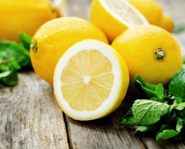 citron, citroner, citronsaft, citronjuice, juice, hälsa, må bra, bra hälsa, bättre hälsa, huskurer, huskur, kur, kroppskur, hår, hårvård, kroppen, kroppsvård, huvdvård
