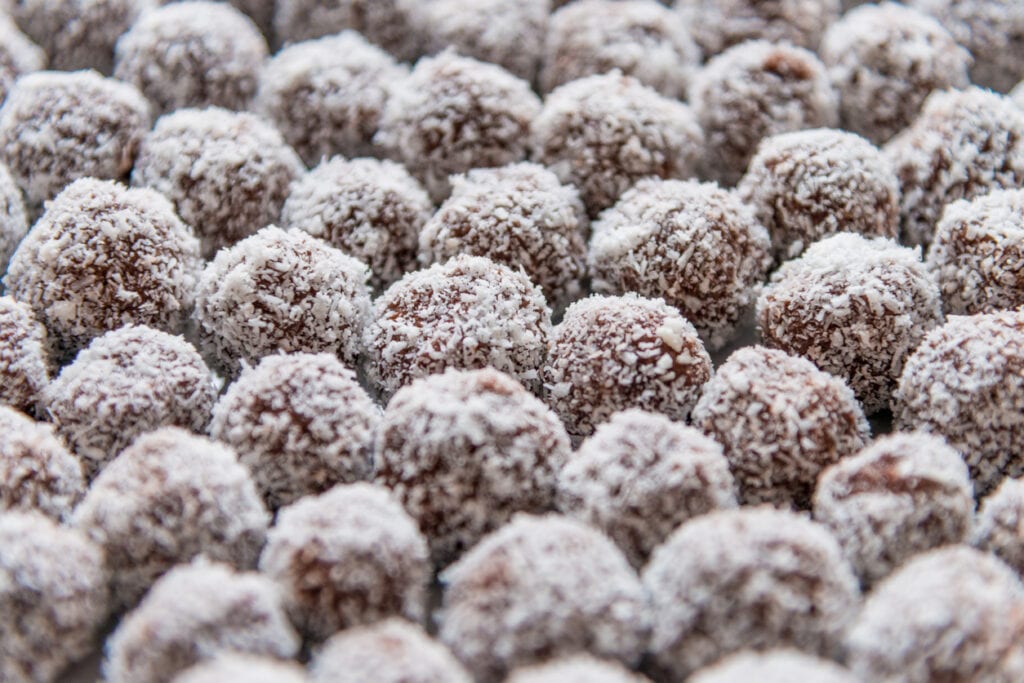 chokladbollar, kokosbollar