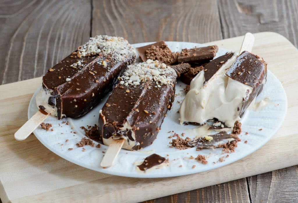 efterrätt med choklad, hemmagjord magnum, hemmagjord magnumglass