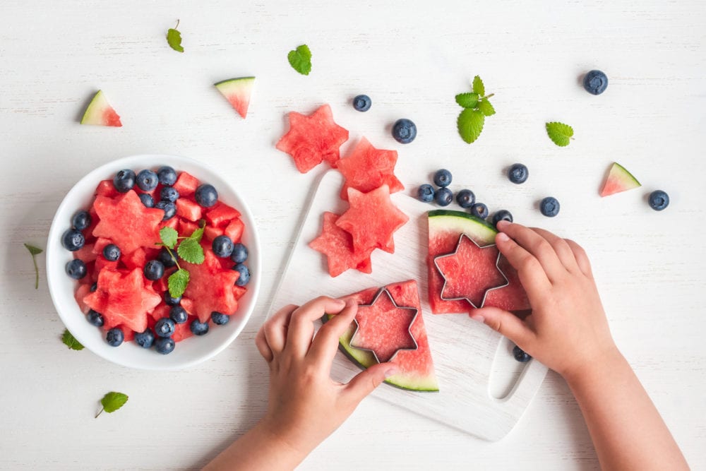 recept för barn, barnrecept, recept, kreativ mat, frukt, vattenmelon, fruktsallad, laga mat med barn, baka med barn